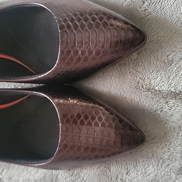 ROCKPORT TOTAL MOTION Brown Leather Pointed Toe Pump Heels Size 10M - Picture 2 of 12